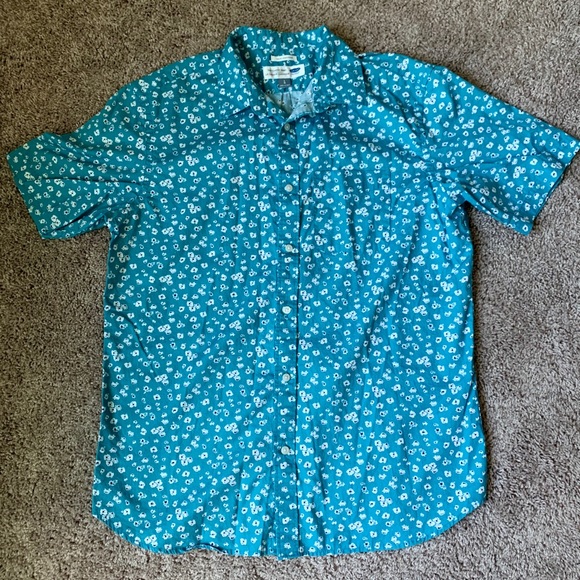 Old Navy Slim Fit Blue Floral Button Down - Picture 1 of 5